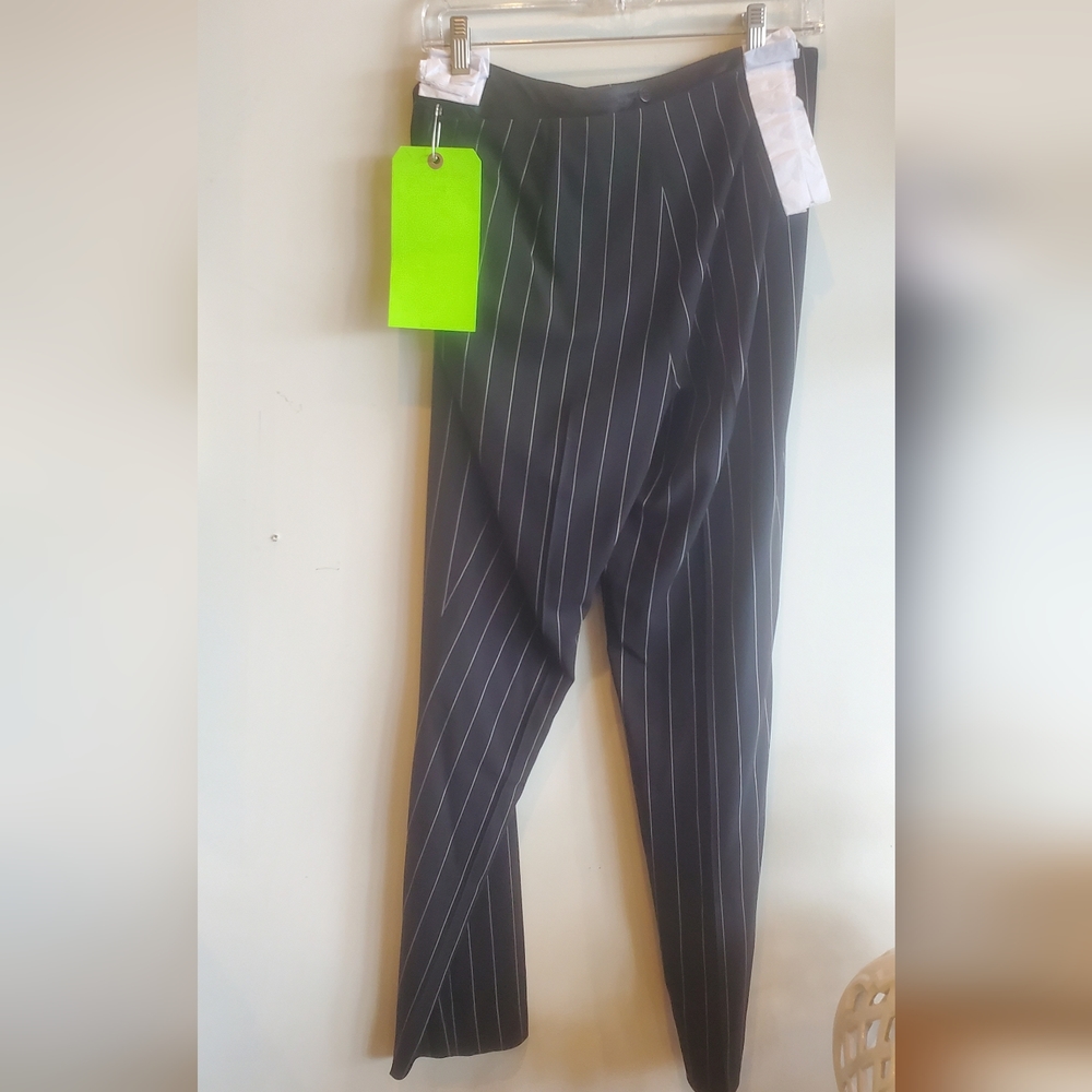 Ralph Lauren Purple Label pinstriped 3 pc suit - Picture 8 of 9